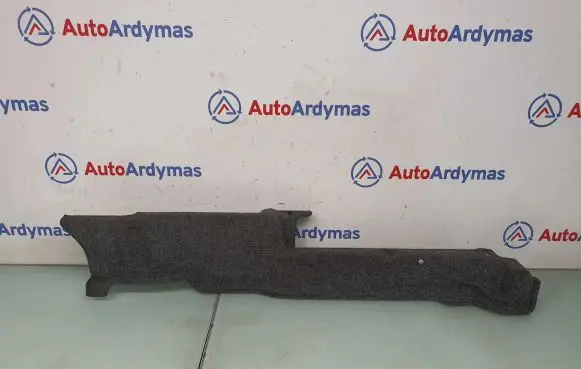 Trunk/boot lower side trim panel