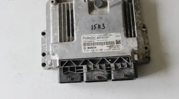 Ford Focus Engine control unit/module CV6Q12A650BJ 1039S56299 0281030044