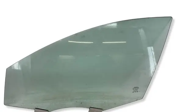 Volvo XC60 Front door window glass four-door 43R00043