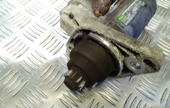 Volkswagen Golf V Starter motor 02Z911023G D6GS11