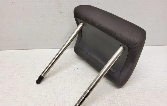 Volkswagen Bora Rear seat headrest 