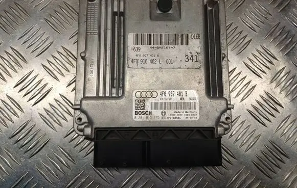 Audi A6 S6 C6 4F Engine control unit/module 4F0907401B 4F0910402L 0281013175