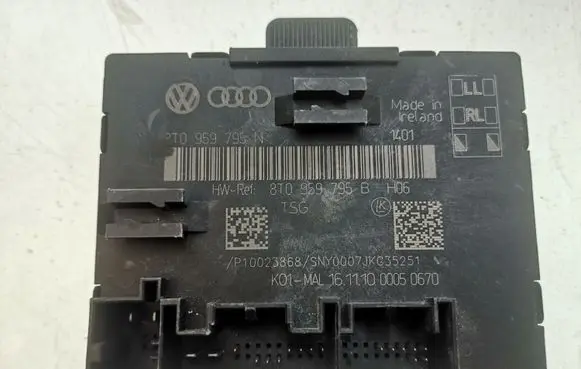 Audi A4 S4 B8 8K Door control unit/module 8T0959795N 8T0959795B
