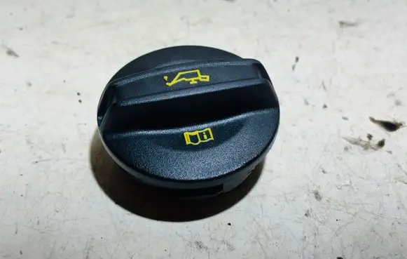 Skoda Octavia Mk4 Oil filler cap 06K103485B