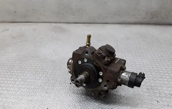 Citroen C5 Fuel injection high pressure pump 0445010102