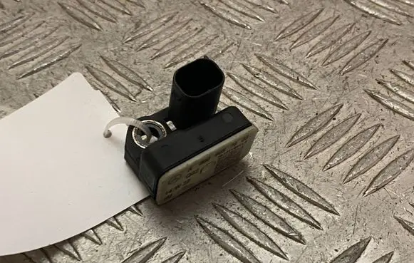 Mercedes-Benz S W222 Airbag deployment crash/impact sensor A0009057600