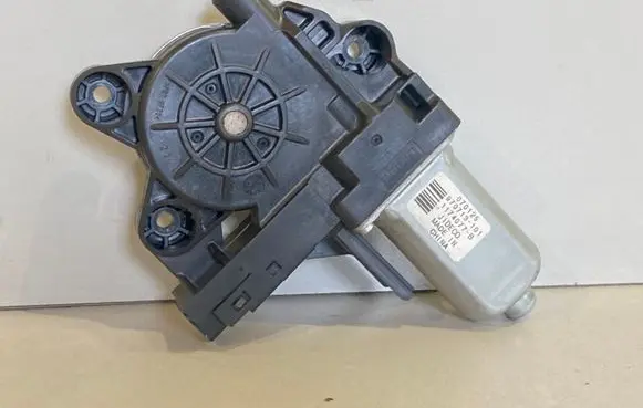 Volvo S80 Front door window regulator motor 970713101