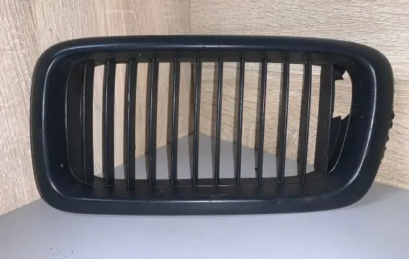 BMW 7 E38 Front grill 8125815