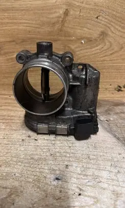 Volvo S60 Throttle valve 31216665