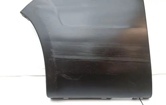 Rear fender molding trim