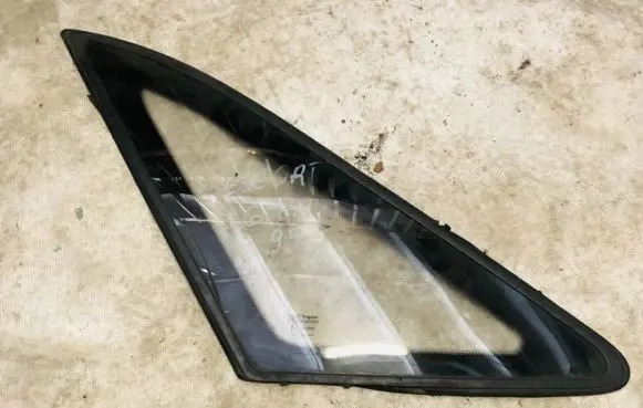 Ford Escort Rear side window