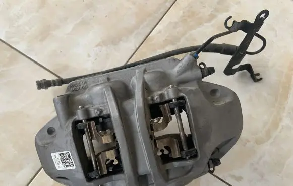 Audi Q5 SQ5 Front brake caliper 80A615106CG