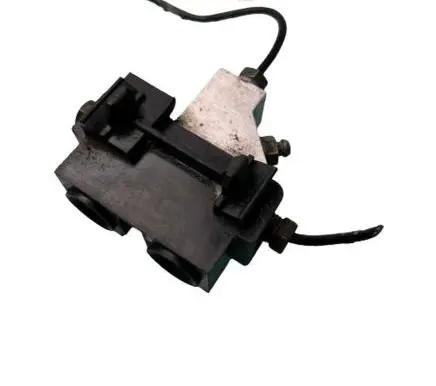 Citroen C5 Brake power pressure regulator 