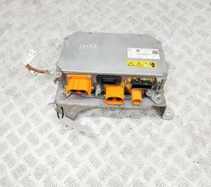 Mercedes-Benz EQB Voltage converter inverter A0009009639 A0009015712