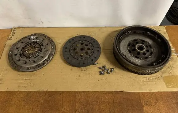 Mercedes-Benz A W168 Clutch set kit B20702304 A0002521305 A00025209