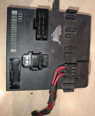 Audi A4 S4 B7 8E 8H Comfort/convenience module 8E0907279L