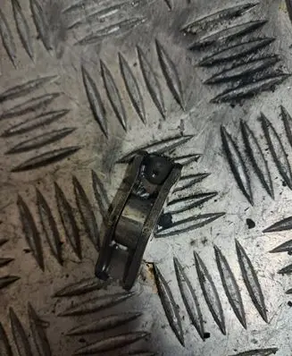 BMW 5 E39 Valve rocker arm 
