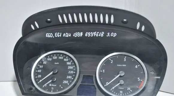 BMW 5 E60 E61 Speedometer (instrument cluster) 6937618