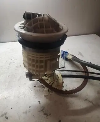 Mini One - Cooper Cabrio R52 Fuel pressure sensor 10652419