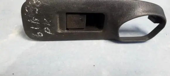 Nissan Primera Electric window control switch