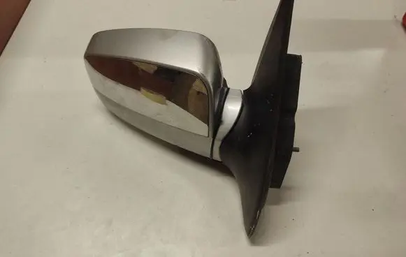 KIA Sorento Front door electric wing mirror 015754