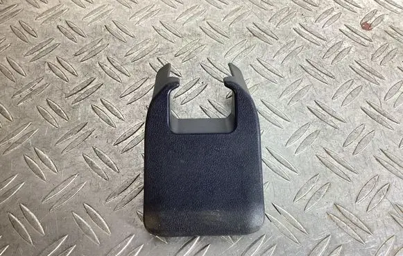 Lexus RX 450H Rear seat rail trim cover 7215748130