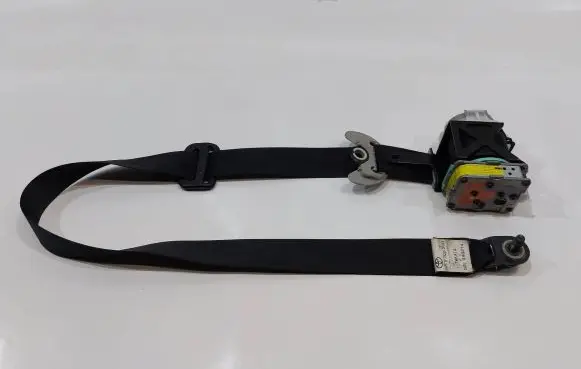 Toyota Verso Front seatbelt 73220-0F053