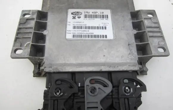 Peugeot 406 Engine control unit/module 9634496280 9639044680