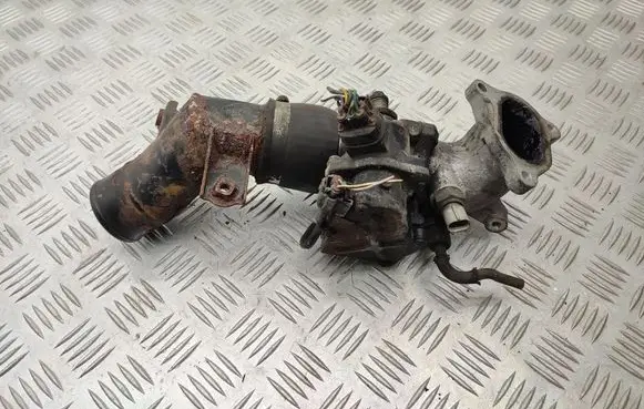 Toyota Avensis T250 Engine shut-off valve 