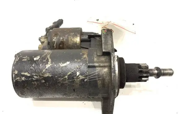 Skoda Octavia Mk1 (1U) Starter motor 02A911023T