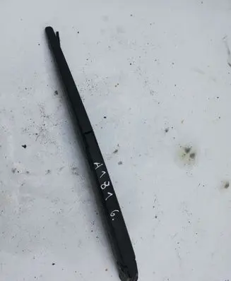 Suzuki Grand Vitara II Rear wiper blade 060118