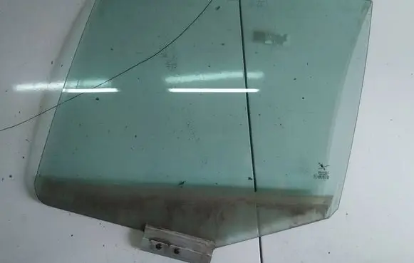 Saab 9-5 Rear door window glass AS2