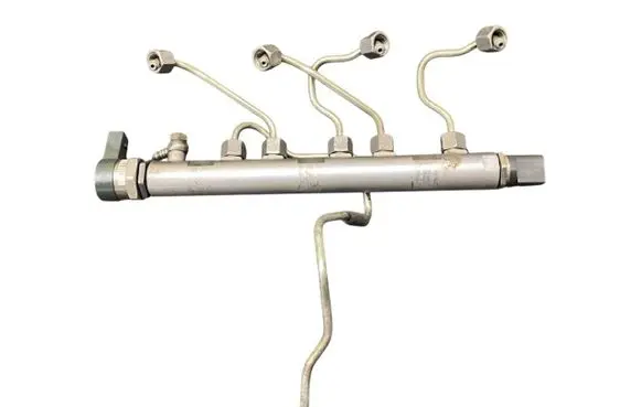 BMW 5 E60 E61 Fuel main line pipe 7809129 0445214184 0281002949