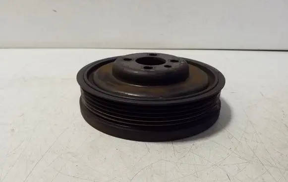 Audi Q3 8U Crankshaft pulley 038105243M