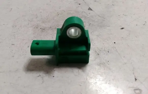 Volkswagen Golf VI Airbag deployment crash/impact sensor 5K0959351