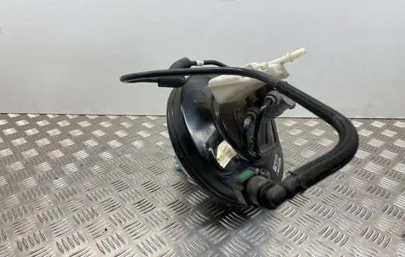 Ford C-MAX II Brake booster AV612B195JE