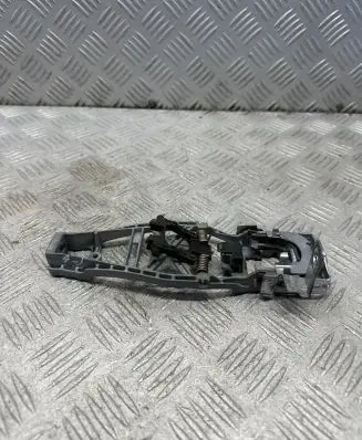 Volkswagen Transporter - Caravelle T6 Front door coupe exterior handle/bracket 