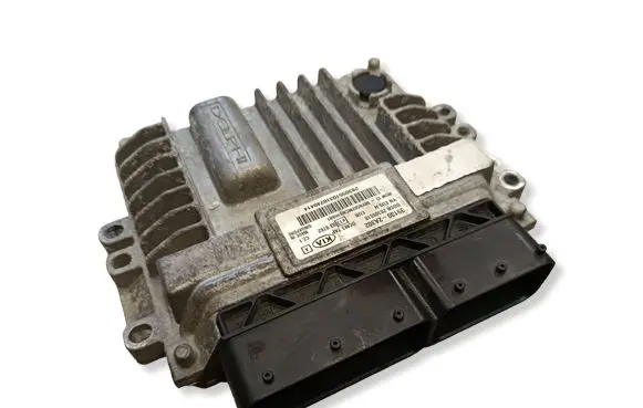 KIA Venga Engine control unit/module 391302A302 28305510 E13039762
