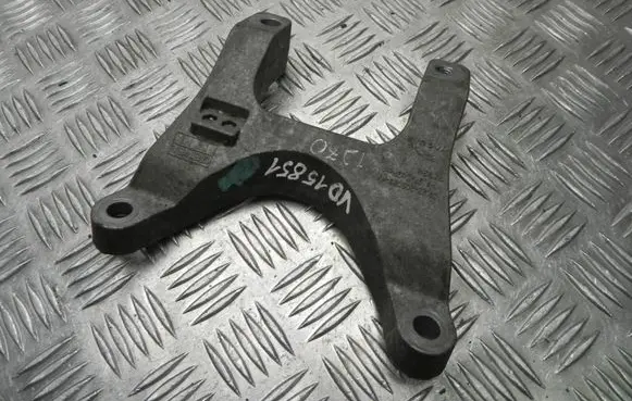 Jaguar XF Engine mounting bracket CX23209033AA VD15851