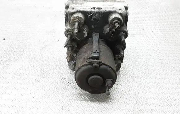 Mercedes-Benz Sprinter W901 W902 W903 W904 ABS Pump A0004460169