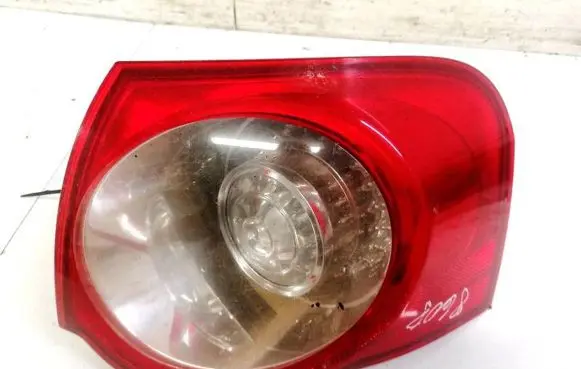 Volkswagen PASSAT B6 Rear/tail lights