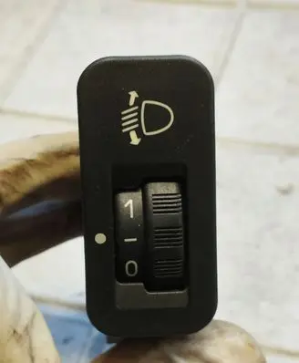 Peugeot 206 Headlight level height control switch 19256991
