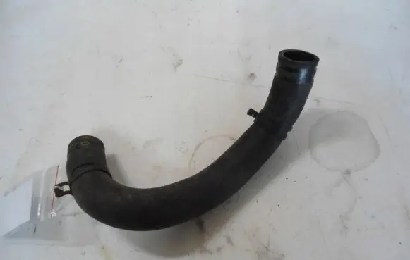 Hyundai Veloster Engine coolant pipe/hose