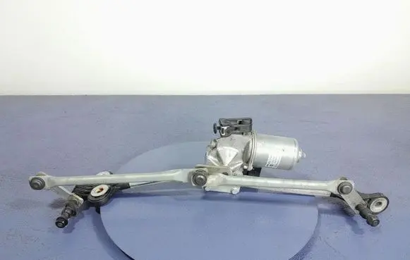 BMW X5 F15 Front wiper linkage and motor 7200535
