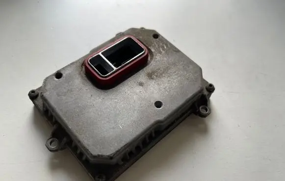 Headlight ballast module Xenon