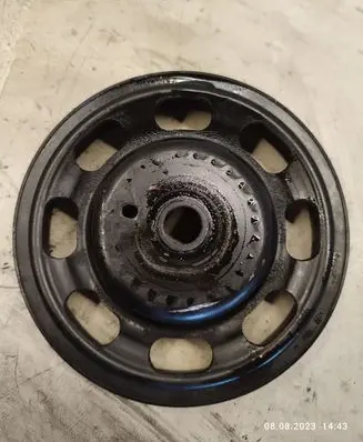 Volkswagen Golf IV Crankshaft pulley 036105255C
