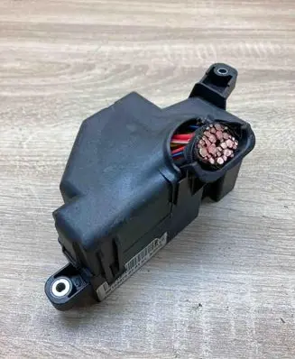 Audi A2 Fuse box set 06153376 15110501870