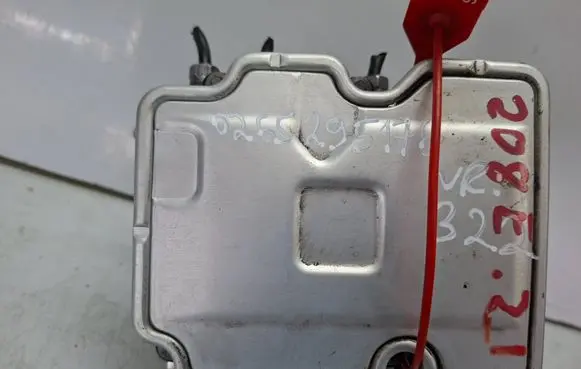 Peugeot 208 II ABS control unit/module S27647322 9842417680 0265295176