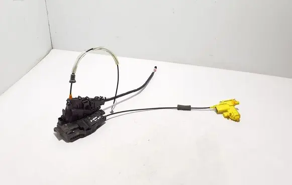 Mercedes-Benz S W223 Front door lock A0997200802