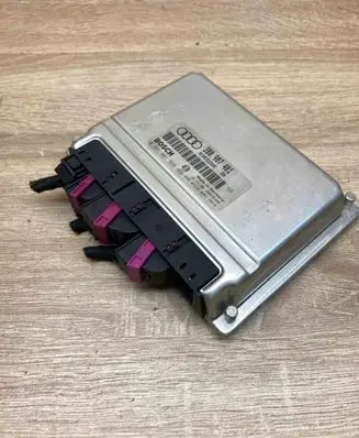 Volkswagen PASSAT B5 Engine control unit/module ECU 3B0907401 0281001938 WITHPLUG